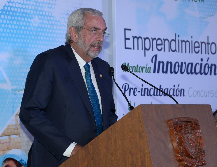 LA EDUCACIÓN DEBE SER DINÁMICA, AL IGUAL QUE LA SOCIEDAD DEL CONOCIMIENTO: GRAUE