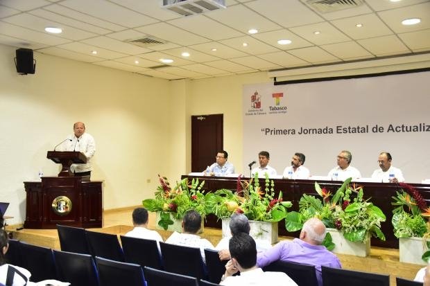 Inaugura CROZ 1era. Jornada Estatal de Actualización Notarial