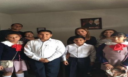 Agradecen estudiantes apoyo de Gobernador para excursiÃ³n