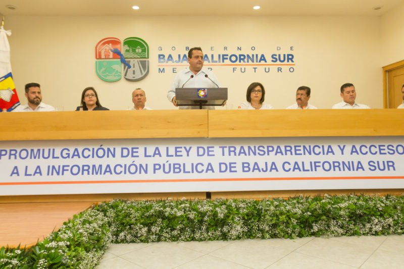 Convoca CMD a la sociedad a vigilar la actuación de servidores públicos con la nueva ley de transparencia