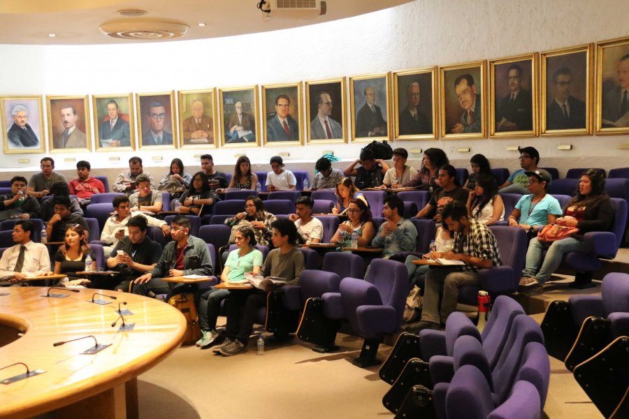 ACEPTAN ESTUDIANTES DE LOS CECYT DIÁLOGO CON TITULAR DE LA SEP