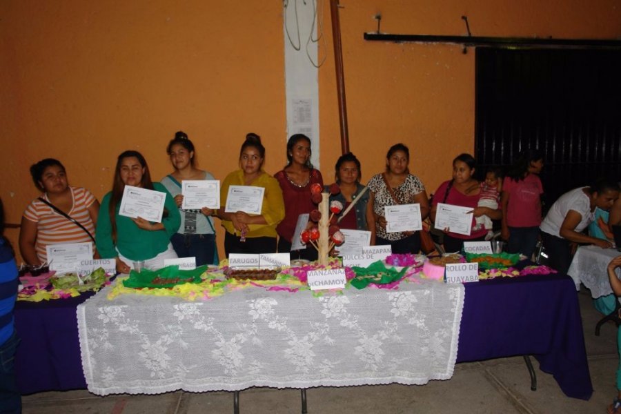 INSTITUTO DE LAS MUJERES ESTATAL REALIZA TALLERES DE CAPACITACIÓN PARA MUJERES DE VILLA JUÁREZ