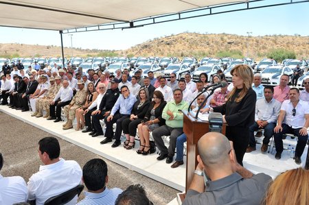 Entrega Gobernadora Claudia Pavlovich 251 patrullas a municipios