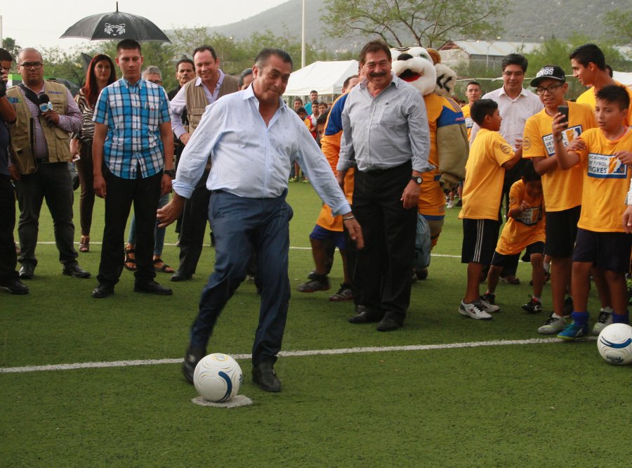 Inaugura El Bronco Academia Tigres-Inde