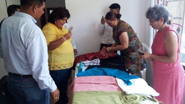 Entrega el SEE 18 actas de bienes en propiedad a 44 emprendedores