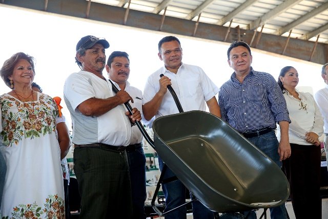 Programa de apoyo al campo rebasa los 100 mdp en 2016