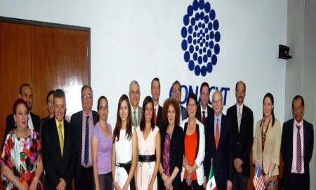 El Conacyt firma acuerdo para crear programa de intercambio acadÃ©mico entre estudiantes de posgrado