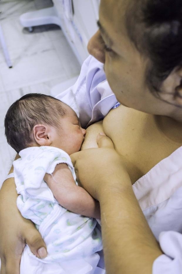 Brinda DIF seguridad alimentaria a menores y mujeres embarazadas o en periodo de lactancia