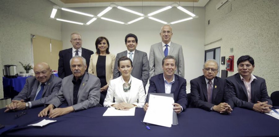 Promulga Miguel Márquez Marquez, la Ley de Transparencia y Acceso a la Información Pública.