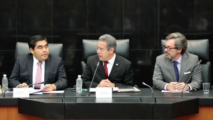 Llama senador Miguel Barbosa a incrementar participación de jóvenes en partidos políticos y organizaciones sociales