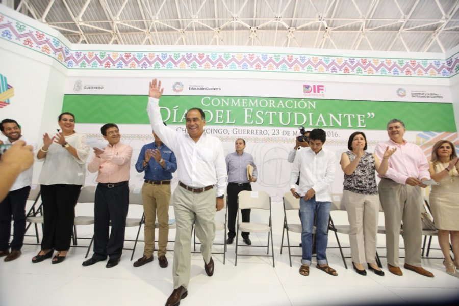 Guerrero necesita de lo mejor de sus jóvenes para salir adelante: Héctor Astudillo