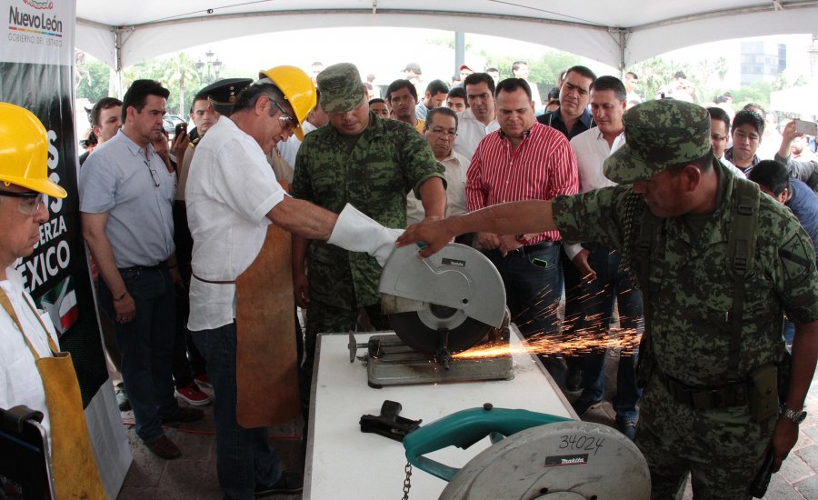 Inician canje de armas por vales de despensa