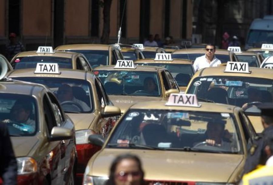 SEMOVI apoyará la sustitución obligatoria de los Vehículos Modelo 2006