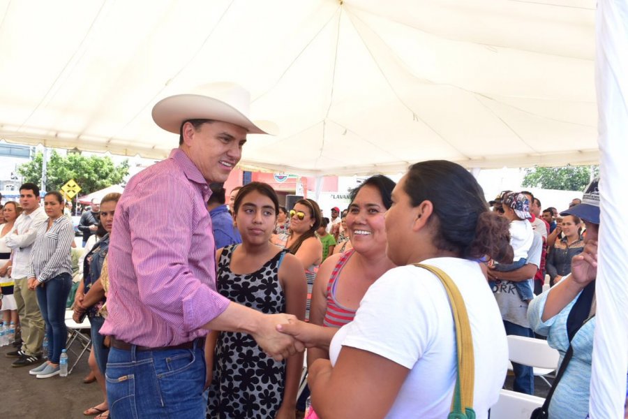 Agradecen a Gobernador por Nuevo Bulevar Ahuacatlán