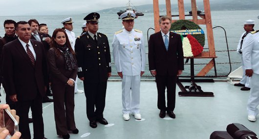GOBERNADOR DEL ESTADO, AUTORIDADES CIVILES Y MILITARES ENCABEZARON LA CEREMONIA DEL DÍA DE LA MARINA