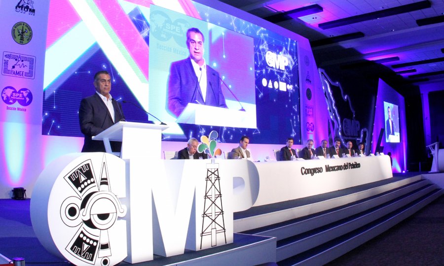 Inaugura Gobernador Congreso Mexicano del Petróleo