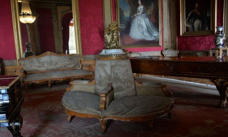 RESTAURAN MOBILIARIO OBSEQUIADO POR NAPOLEÃ“N III A MAXIMILIANO