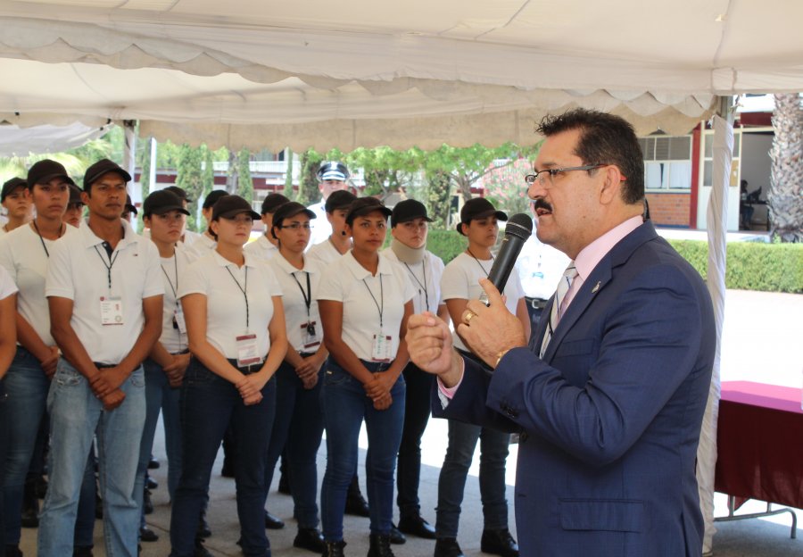 Taller a€œPrevención de la violencia contra las mujeres en el transporte públicoa€, para policías viales
