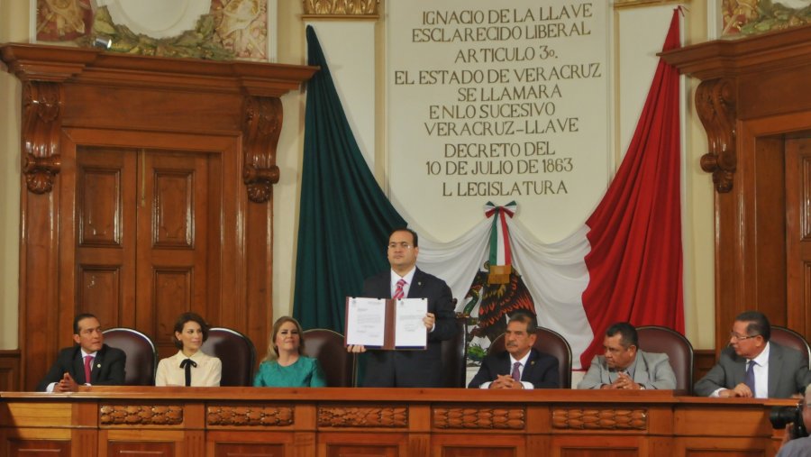 Al eliminar el fuero en Veracruz, todas y todos somos iguales ante la Ley: Javier Duarte