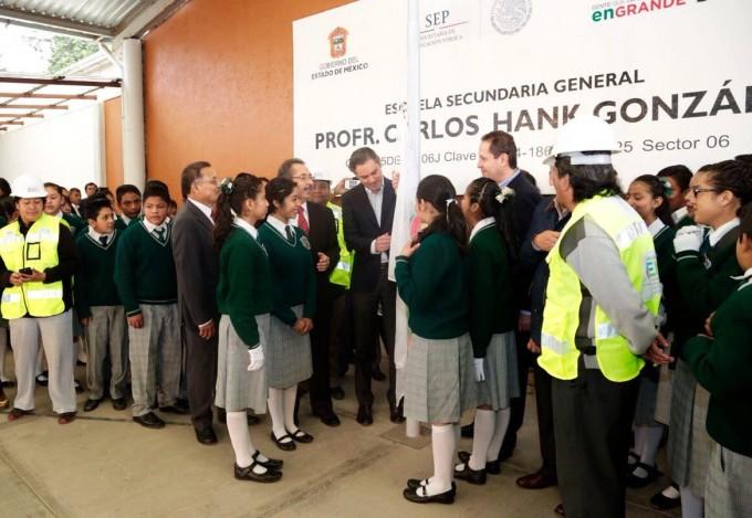 Entregan en Edoméx la primera obra del programa Escuelas al CIEN