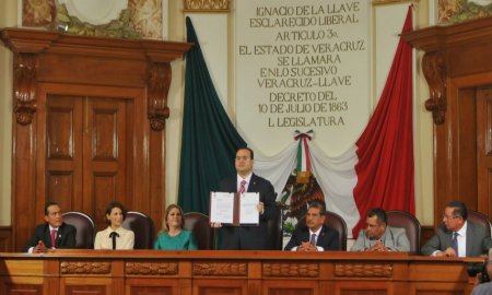 Al eliminar el fuero en Veracruz, todas y todos somos iguales ante la Ley: Javier Duarte