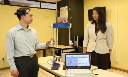 CREAN POLITÃ‰CNICOS EXOESQUELETO QUE SE MUEVE CON LA MENTE