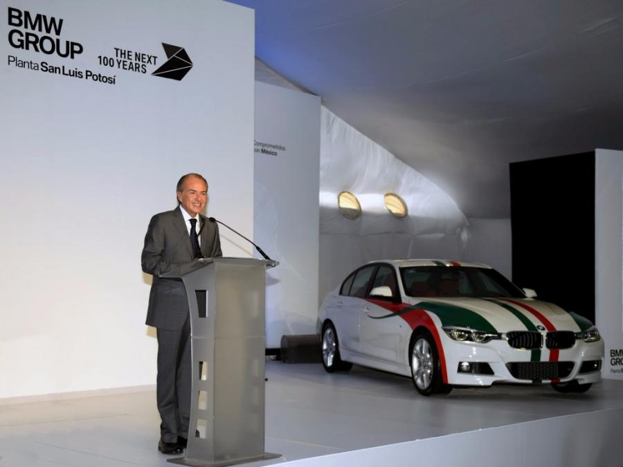 JM CARRERAS LÓPEZ COLOCA LA PRIMERA PIEDRA DE LA PLANTA DE BMW GROUP EN SLP