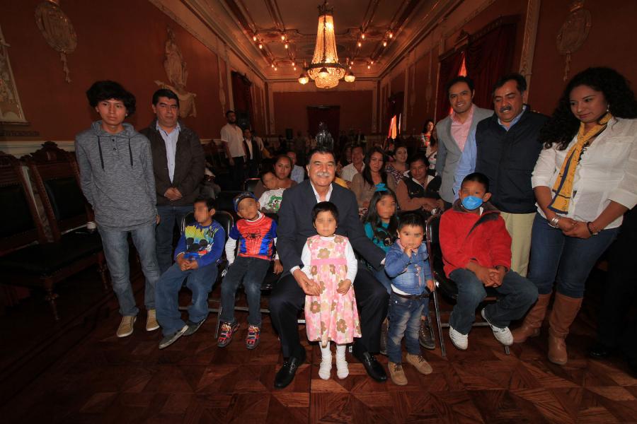 Reconoce Asociación de Ayuda a Niños con cáncer labor de MGZ en favor de sectores vulnerables