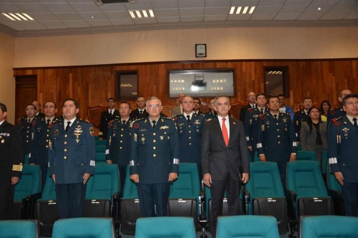 Dicta Jefe de Gobierno conferencia ante alumnos del Colegio de Defensa Nacional