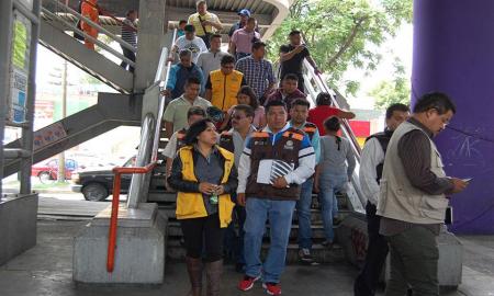 INSPECCIONAN SECRETARÃA DE GOBIERNO, STC Y DELEGACIÃ“N IZTAPALAPA INMEDIACIONES DE ESTACIONES DEL METRO