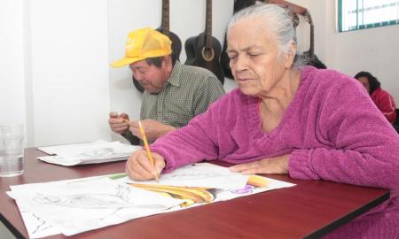 AdemÃ¡s de la tarjeta INAPAM, el Instituto ofrece muchos otros servicios para las personas mayores, Â¡conÃ³celos!