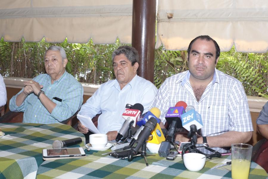 Gobierno Estatal limpiará campos de envases de productos químicos