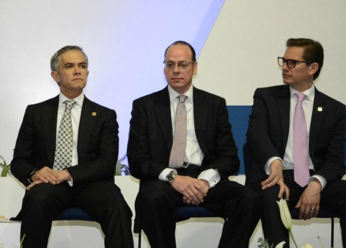 Apoyo a empresas nacionales y a transparentar información gubernamental