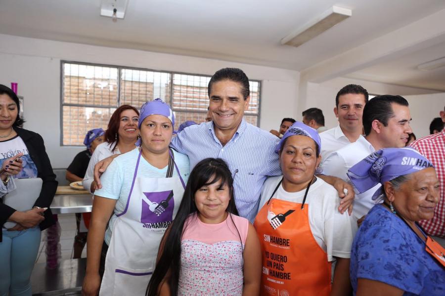 Fortalecen Gobernador y Sedesol acciones en favor de las y los michoacanos