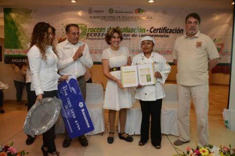 Inauguró Mercedes Calvo curso a coordinadoras de alimentación de escuelas de tiempo completo