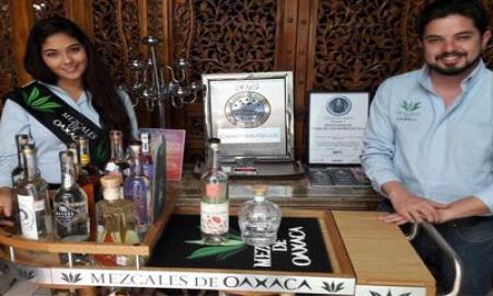 Mezcales de Oaxaca continÃºan invadiendo mercados mexicanos; ruta itinerante arriba a Puebla
