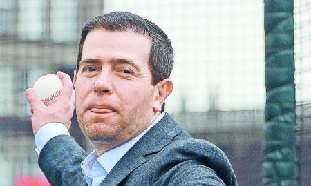 Alfredo Castillo juega partido pre-inaugural de bÃ©isbol en Unidad Deportiva de CuliacÃ¡n