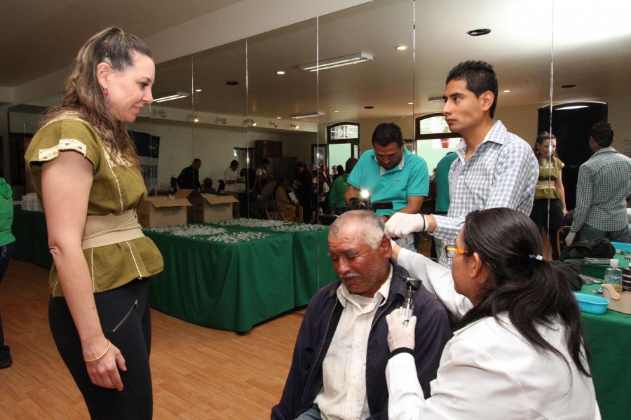 ENCABEZA MGF ENTREGA DE 236 APARATOS AUDITIVOS