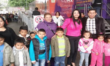 Impulsa Janet HernÃ¡ndez difusiÃ³n de la ciencia en Iztapalapa