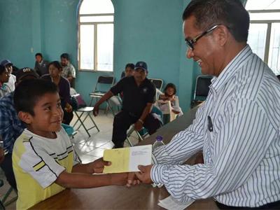 Gobierno de Oaxaca atiende a familias migrantes binacional