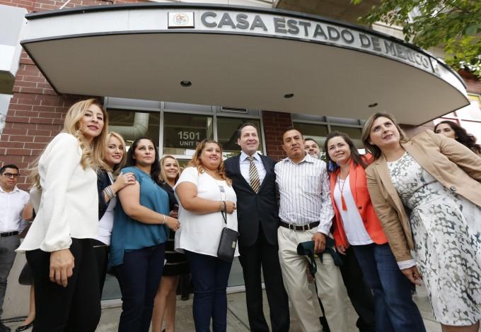 Inauguran Biblioteca Digital en la Casa Mexiquense en Chicago