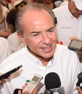 SE FORTALECEN PROGRAMAS PARA COMBATIR LA POBREZA EN SLP: JM CARRERAS