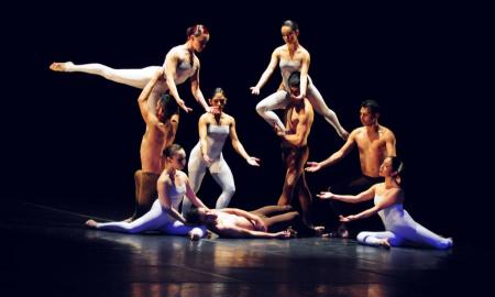 CelebrÃ³ el Ballet Independiente su 50 aniversario con TrilogÃ­a, de RaÃºl Flores Canelo