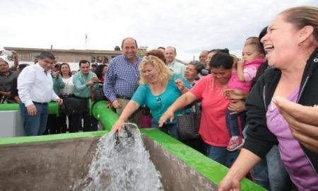 Lleva Gobierno de RubÃ©n Moreira agua a todos los rincones del estado