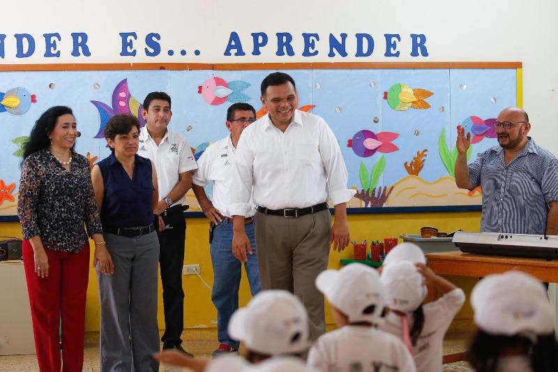 Niños de preescolar disfrutan