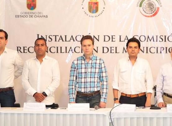 Instala Manuel Velasco Comisión para la Reconciliación del Municipio de San Juan Chamula