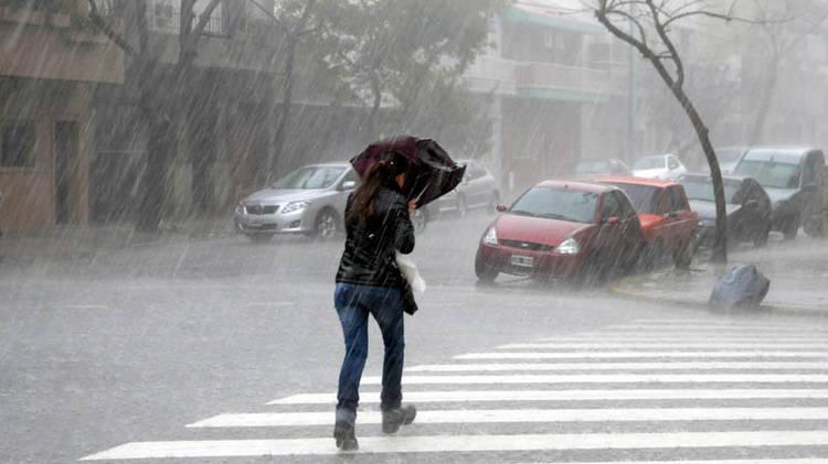 Atiende Gobierno de CDMX afectaciones por lluvia