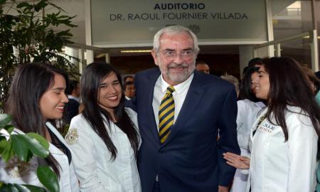 DA LA UNAM BIENVENIDA A ALUMNOS DE PRIMER INGRESO A LA FACULTAD DE MEDICINA