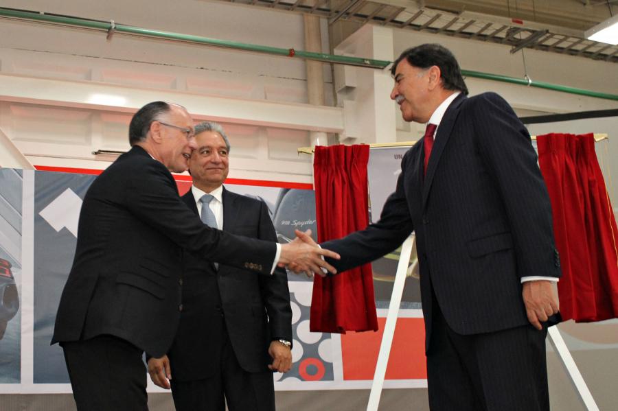 DESTACAN DIRECTIVOS DE LEAR CORPORATION APOYO DE MGZ PARA INSTALAR SU TERCERA PLANTA EN TLAXCALA