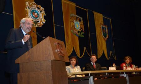 EVOLUCIONARÃ EL CELE A ESCUELA DE LENGUAS EXTRANJERAS, ANUNCIÃ“ ENRIQUE GRAUE